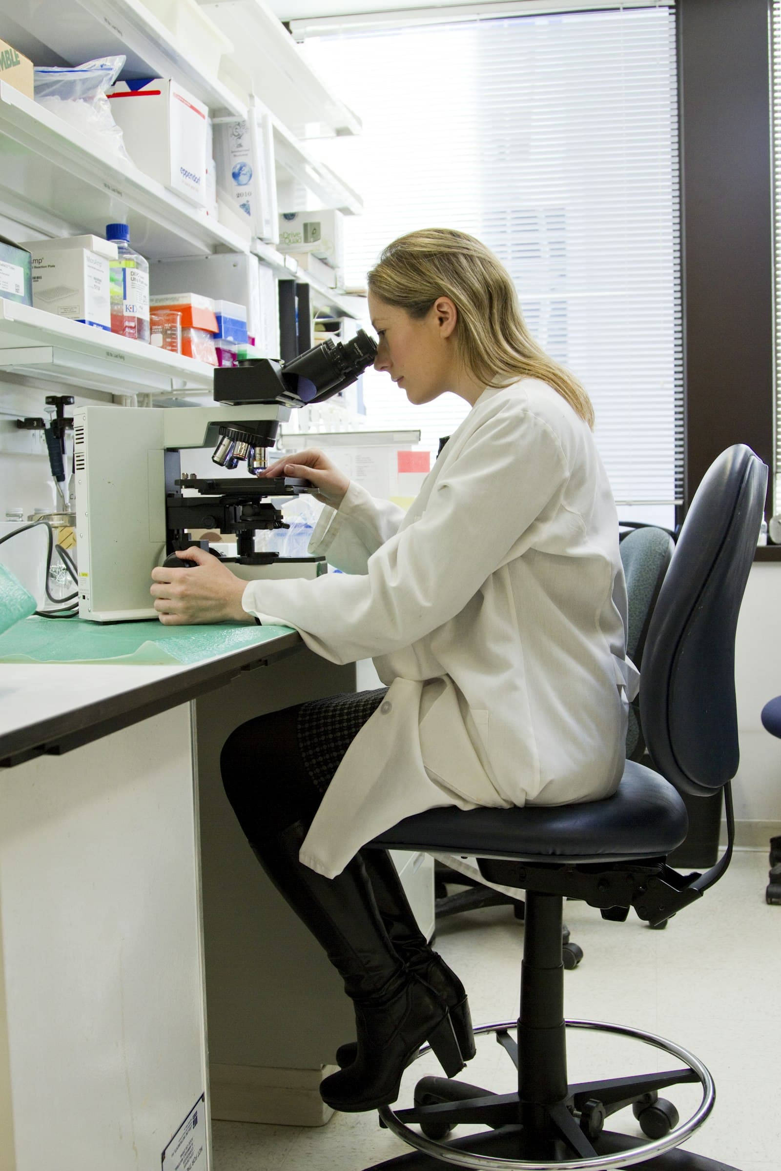 Pipette dispensing sample into vial